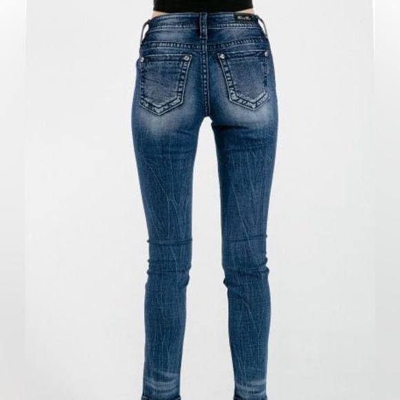 Miss Me Los‎ Angeles Mid-Rise Skinny Size 27 Dark Wash - Picture 1 of 12